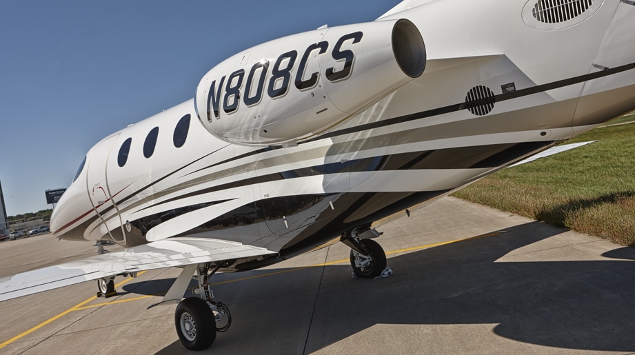 RB62 921×515 Exterior Paint Elliott Jets