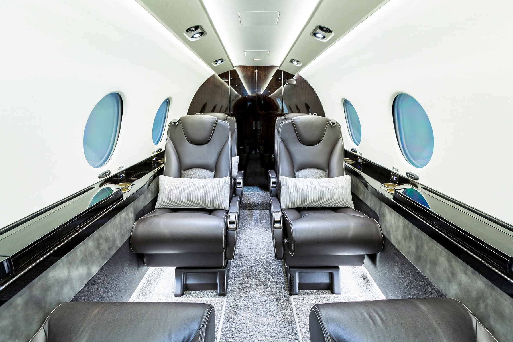 Hawker 400XP Interior Elliott Jets